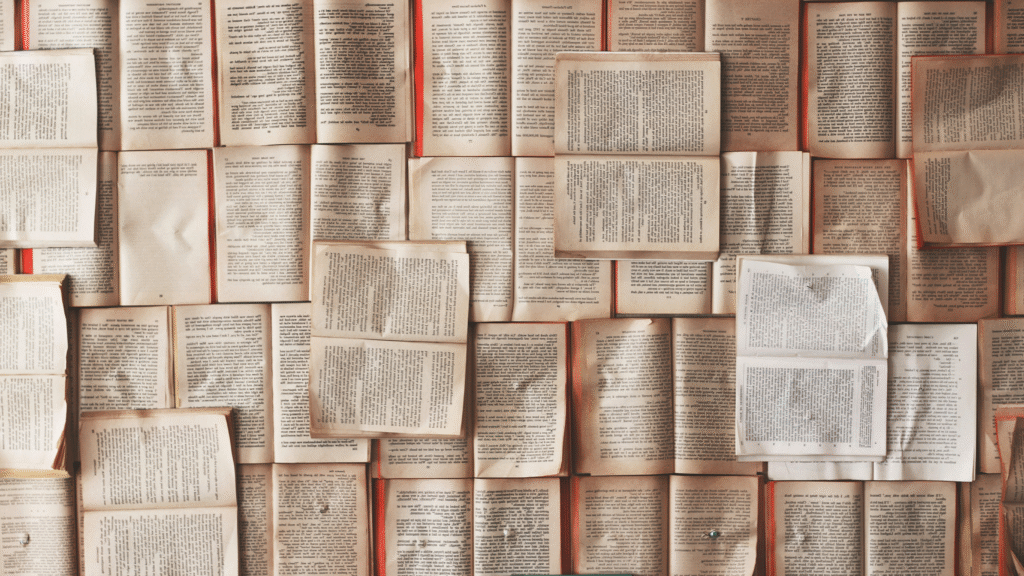 Bnner _ Vários livros abertos - Psicologia no Esporte