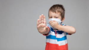 Banner _ Criança usando máscara - Psicologia no Esporte